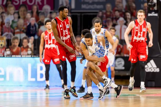 犹豫起脚 犹豫起脚