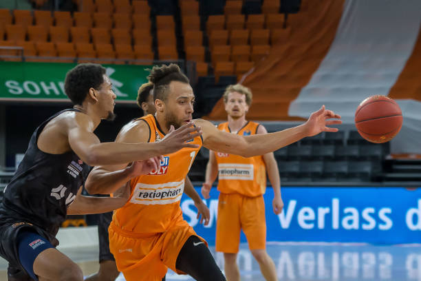 乐部和国际 乐部和国际